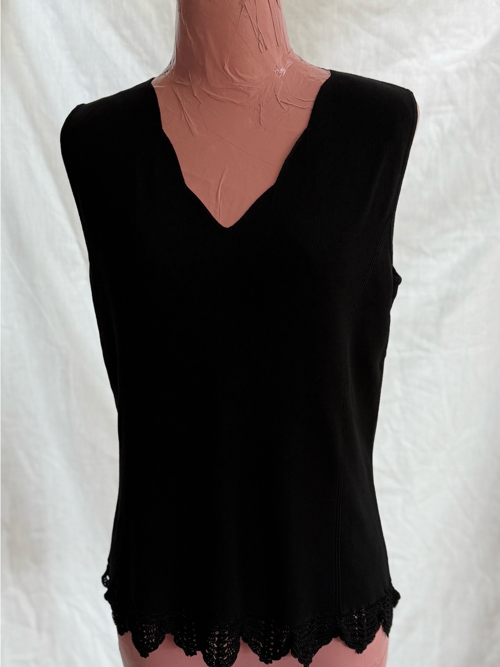 Designers Originals Black V-Neck Sleeveless Tank with Crochet Trim